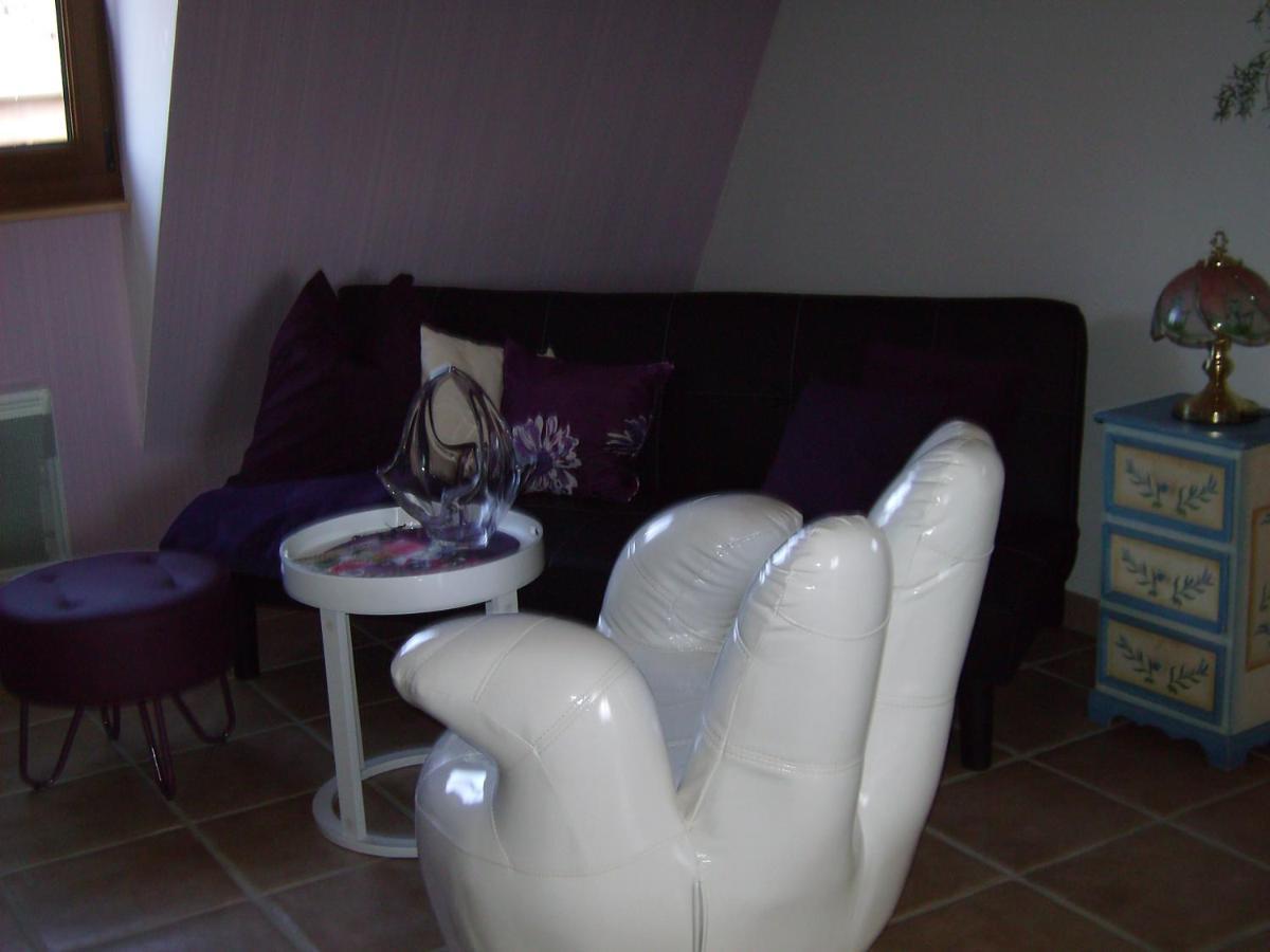 Chez Monika * Monswiller